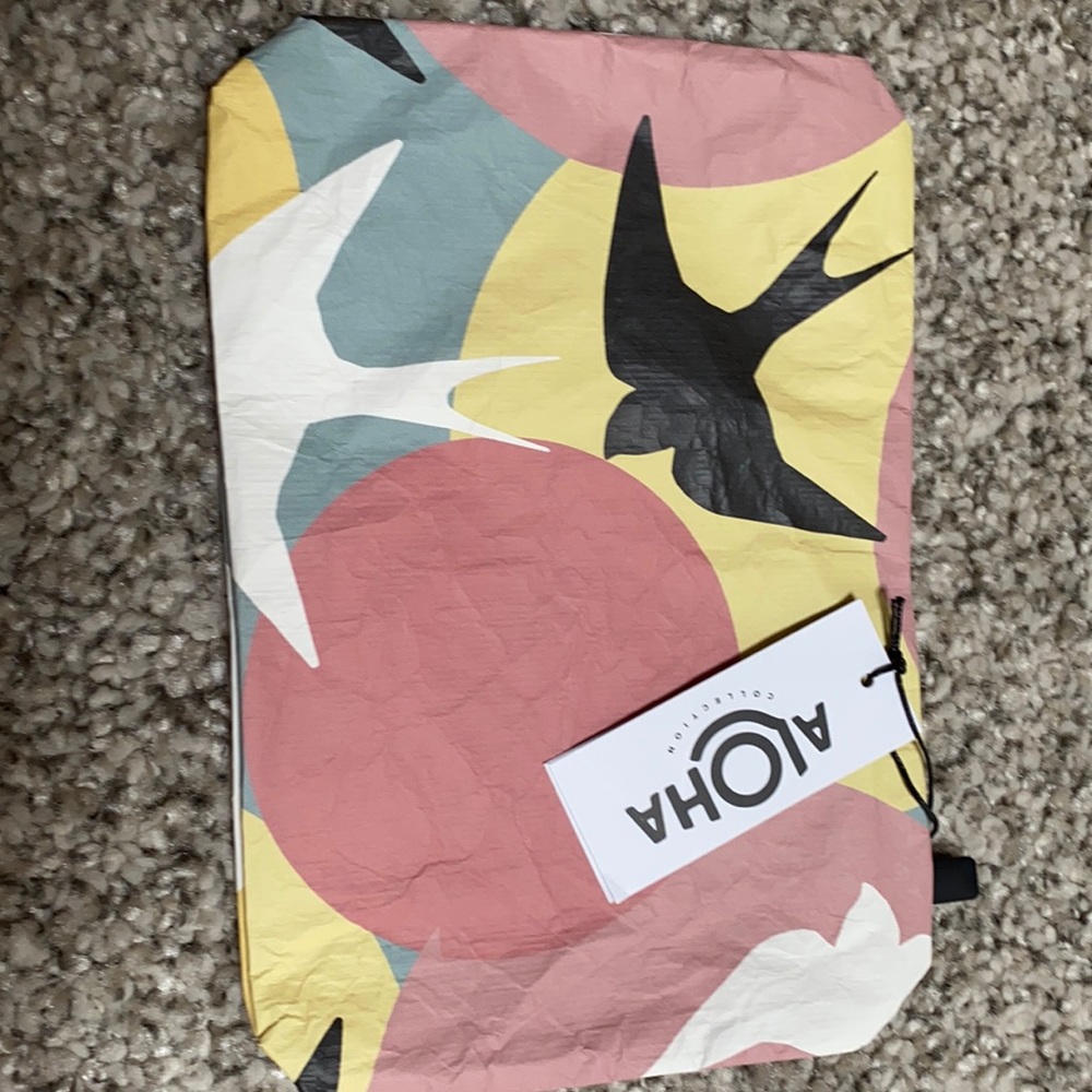 Aloha Collection splash-proof